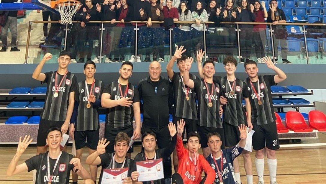 İlçemiz Gümüşova Anadolu Lisesi Erkek Futsal Takımı Liseler Arası Genç Erkekler Futsal Turnuvası Düzce İl Birincisi Oldu
