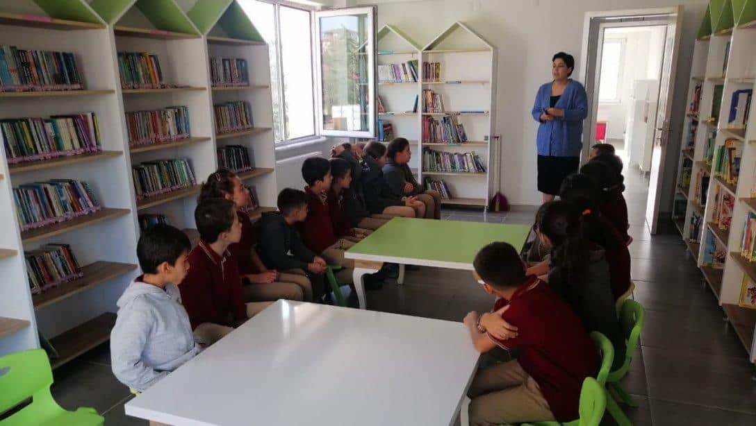 GENAP Bir Dersimiz Kütüphanede Etkinliği kapsamında İlçemiz 75. Yıl Ortaokulu 5/A şubesi bir dersini kütüphanede gerçekleştirdi.